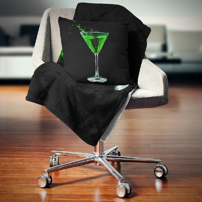 Rayon from bamboo blankets for a silky and breathable feelDesignart 'Absinthe on Black Background' Modern Throw Blanket Rayon from bamboo blankets for a silky and breathable feelDesignart 'Absinthe on Black Background' Modern Throw Blanket