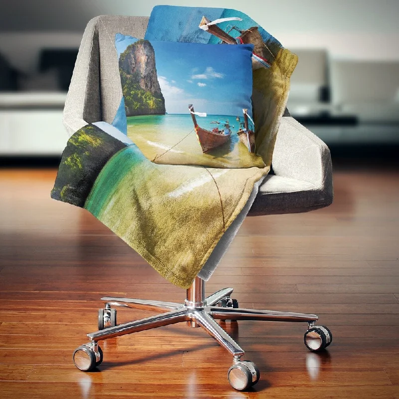 Alpaca wool blankets for a hypoallergenic and warm optionDesignart 'Andaman Sea Tropical Beach' Photography Throw Blanket Alpaca wool blankets for a hypoallergenic and warm optionDesignart 'Andaman Sea Tropical Beach' Photography Throw Blanket