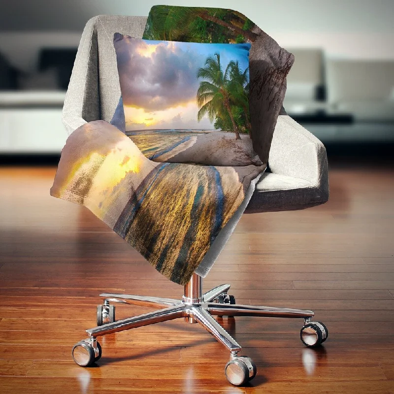 Alpaca wool blankets for a hypoallergenic and warm optionDesignart 'Beautiful Beach with Palms in Barbados' Modern Seascape Throw Blanket Alpaca wool blankets for a hypoallergenic and warm optionDesignart 'Beautiful Beach with Palms in Barbados' Modern Seascape Throw Blanket