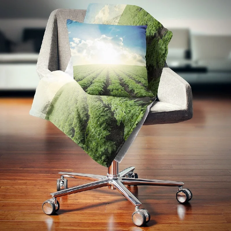 Bamboo fiber blankets with natural antibacterial propertiesDesignart 'Beautiful Potato Field At Sunset' Landscape Fleece Throw Blanket Bamboo fiber blankets with natural antibacterial propertiesDesignart 'Beautiful Potato Field At Sunset' Landscape Fleece Throw Blanket