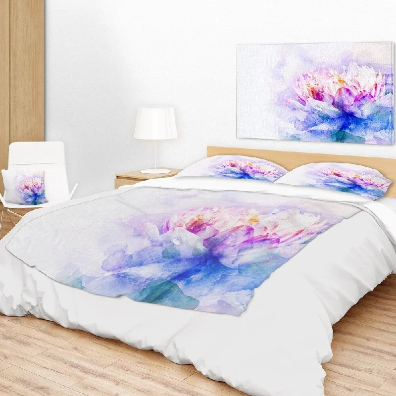 Recycled polyester blankets for an eco - conscious optionDesignart 'Blue Flower Watercolor' Floral Throw Blanket Recycled polyester blankets for an eco - conscious optionDesignart 'Blue Flower Watercolor' Floral Throw Blanket