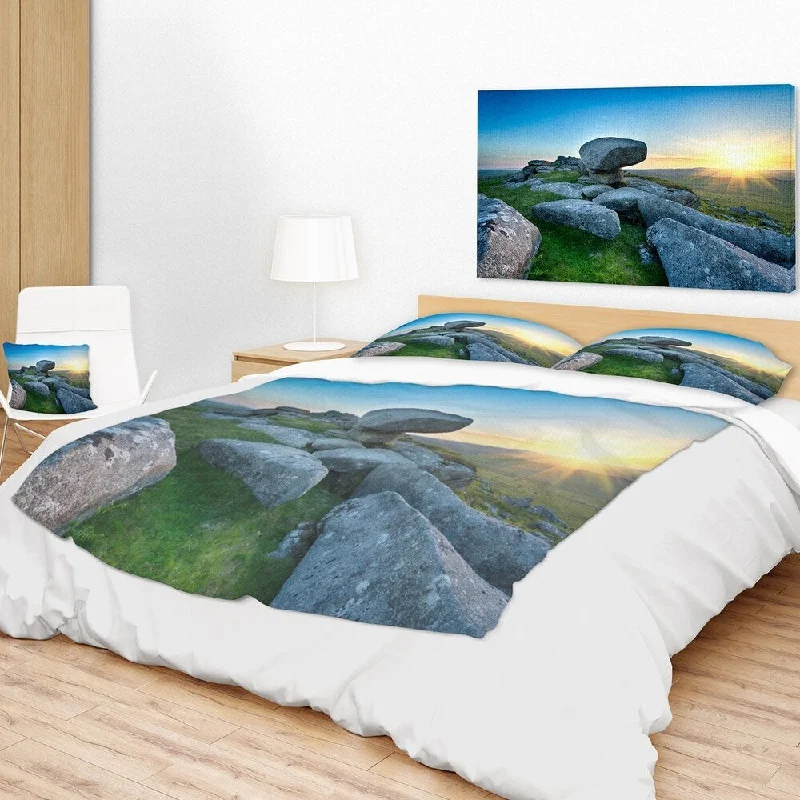 Microfiber blankets that are durable and easy to care forDesignart 'Bodmin Moor Moorland in Cornwall' Landscape Fleece Throw Blanket Microfiber blankets that are durable and easy to care forDesignart 'Bodmin Moor Moorland in Cornwall' Landscape Fleece Throw Blanket