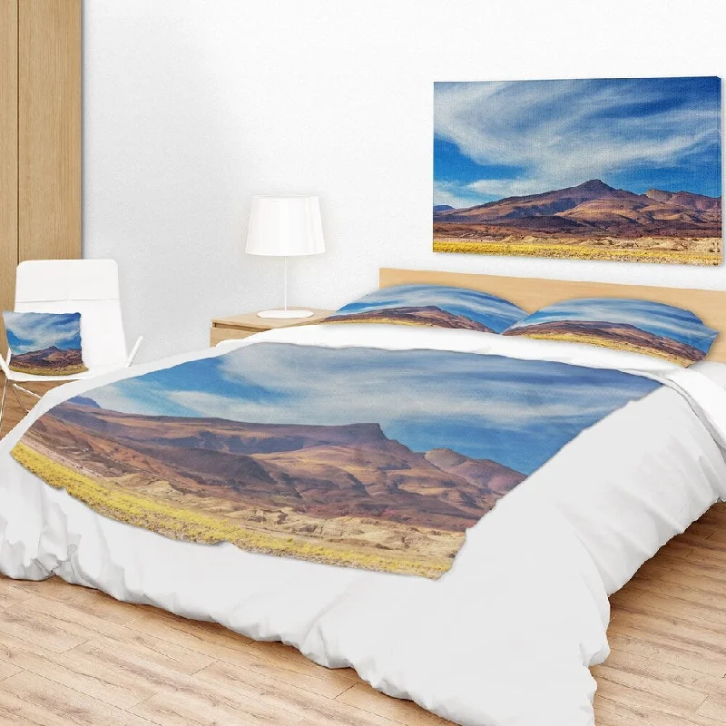 King - size blankets to cover large beds comfortablyDesignart 'Bright Argentina Mountain Region' African Landscape Fleece Throw Blanket King - size blankets to cover large beds comfortablyDesignart 'Bright Argentina Mountain Region' African Landscape Fleece Throw Blanket