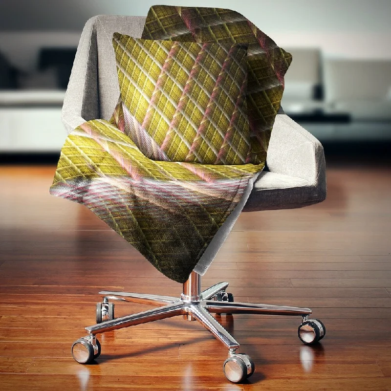 Bamboo fiber blankets with natural antibacterial propertiesDesignart 'Brown Metal Protective Grids' Abstract Throw Blanket Bamboo fiber blankets with natural antibacterial propertiesDesignart 'Brown Metal Protective Grids' Abstract Throw Blanket
