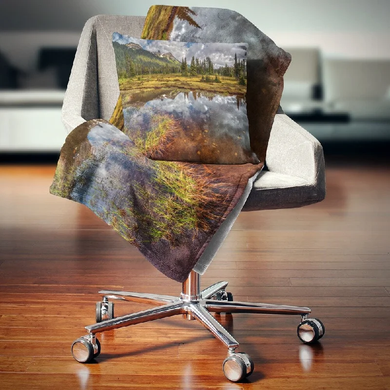 Fleece blankets for a cozy and plush textureDesignart 'Clear Lake Mirroring Cloudy Skies' Landscape Fleece Throw Blanket
