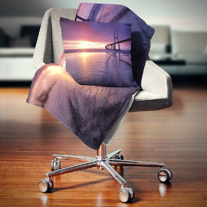 Microfiber blankets that are durable and easy to care forDesignart 'Colorful Vasco Da Gama Bridge' Pier Seascape Throw Blanket Microfiber blankets that are durable and easy to care forDesignart 'Colorful Vasco Da Gama Bridge' Pier Seascape Throw Blanket