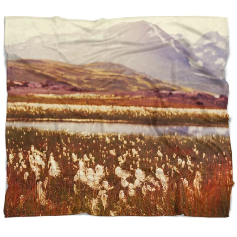 Chenille blankets with a thick and fuzzy textureDesignart 'Cotton Flowers with Hills on Background' Floral Throw Blanket