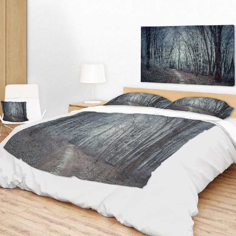 Chenille blankets with a thick and fuzzy textureDesignart 'Dense Gray Fall Forest Path' Landscape Photo Throw Blanket