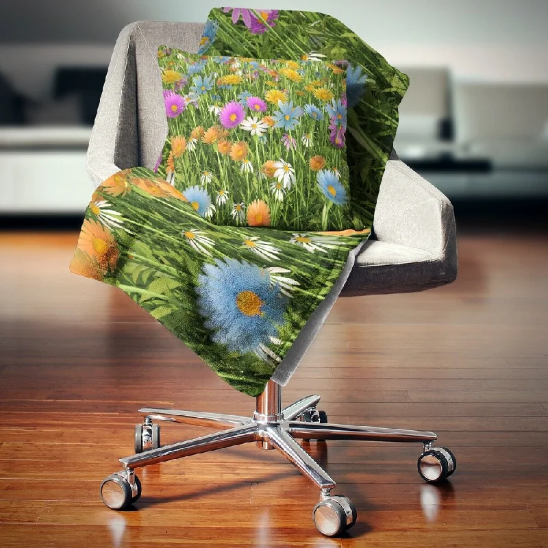 Chenille blankets with a thick and fuzzy textureDesignart 'Different Color Flowers in Field' Floral Throw Blanket