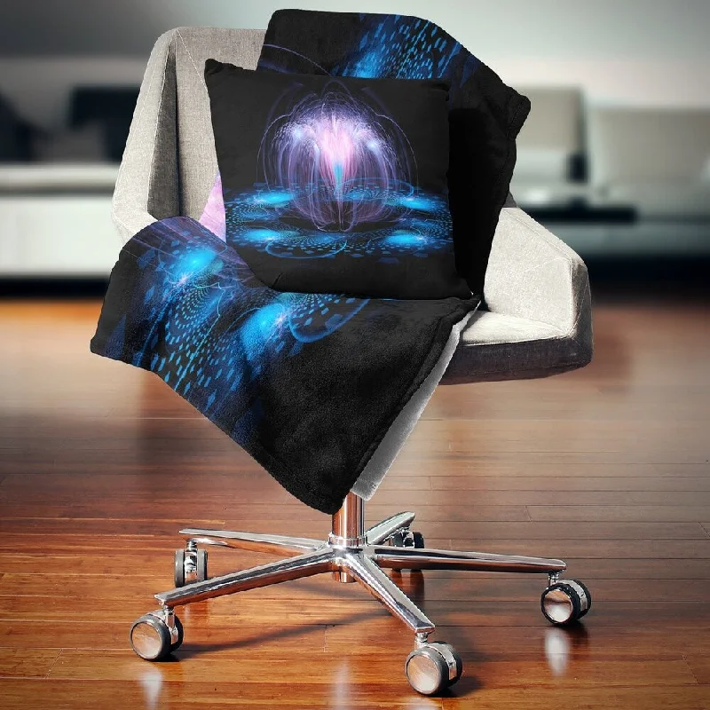 Silk blankets with a smooth and elegant touchDesignart 'Fractal Blue Flowing Flower' Floral Throw Blanket