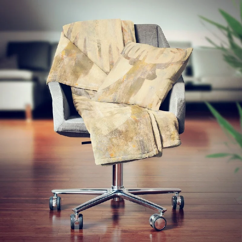 Cotton blankets for breathability and a lightweight feelDesignart' Golden Deer I' Modern Farmhouse Throw Blanket - 71x59 Cotton blankets for breathability and a lightweight feelDesignart' Golden Deer I' Modern Farmhouse Throw Blanket - 71x59