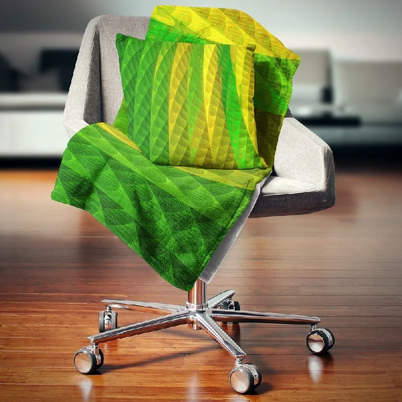 Mohair blankets with a unique sheen and softnessDesignart 'Layered Green Psychedelic Design' Abstract Throw Blanket Mohair blankets with a unique sheen and softnessDesignart 'Layered Green Psychedelic Design' Abstract Throw Blanket