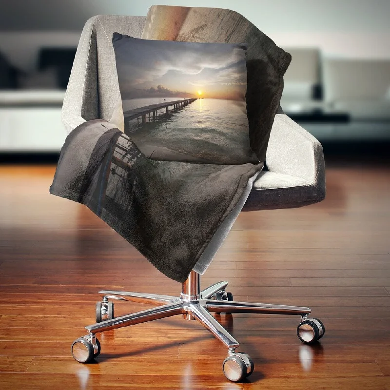 Fleece blankets for a cozy and plush textureDesignart 'Long Boardwalk into the Sunset Sea' Bridge Throw Blanket
