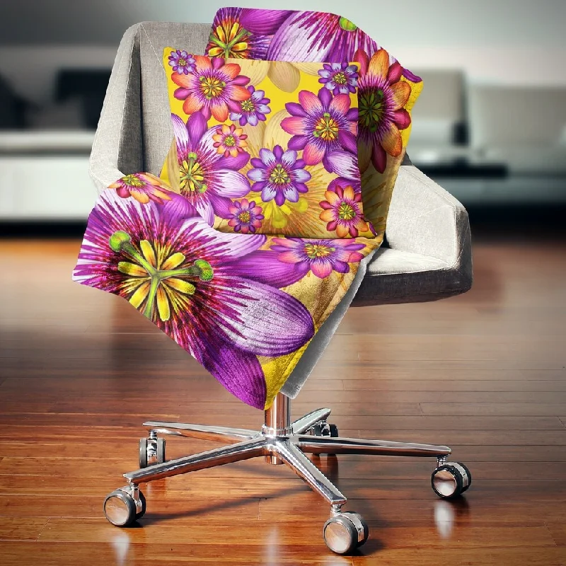 Bamboo fiber blankets with natural antibacterial propertiesDesignart 'Passion Flowers Pattern' Floral Throw Blanket Bamboo fiber blankets with natural antibacterial propertiesDesignart 'Passion Flowers Pattern' Floral Throw Blanket
