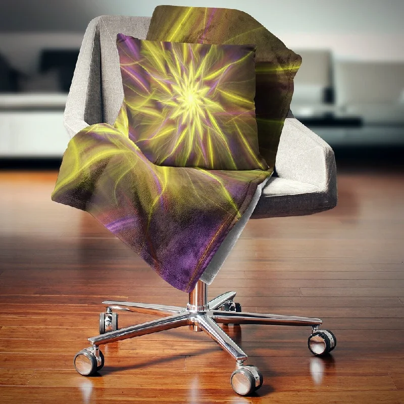 Wool blankets with natural warmth and insulationDesignart 'Shining Golden Exotic Fractal Flower' Floral Throw Blanket Wool blankets with natural warmth and insulationDesignart 'Shining Golden Exotic Fractal Flower' Floral Throw Blanket