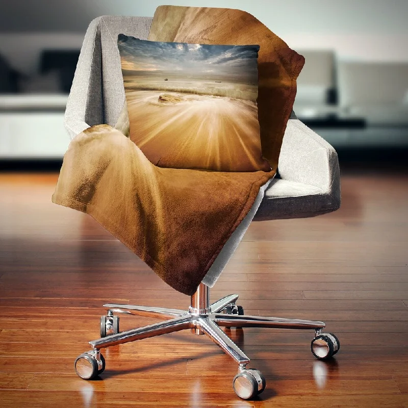 Recycled polyester blankets for an eco - conscious optionDesignart 'Stormy Sea with Waves Flowing Out' Beach Photo Throw Blanket Recycled polyester blankets for an eco - conscious optionDesignart 'Stormy Sea with Waves Flowing Out' Beach Photo Throw Blanket