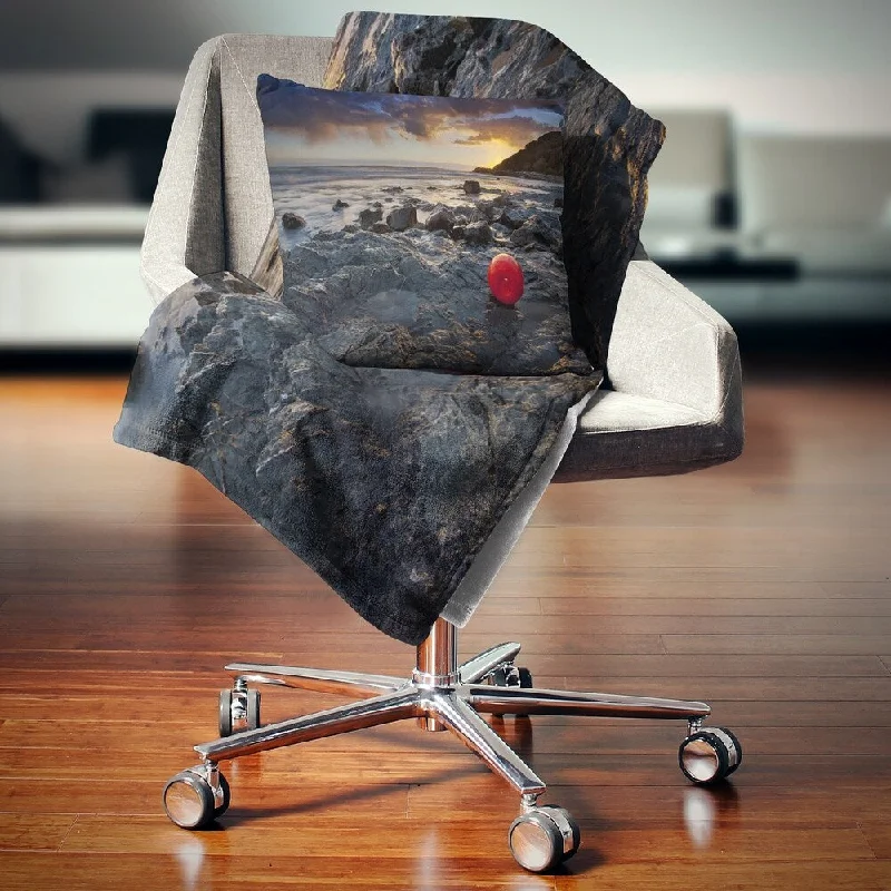 Cotton blankets for breathability and a lightweight feelDesignart 'Sunset at Livorno Italy' Landscape Photography Throw Blanket Cotton blankets for breathability and a lightweight feelDesignart 'Sunset at Livorno Italy' Landscape Photography Throw Blanket