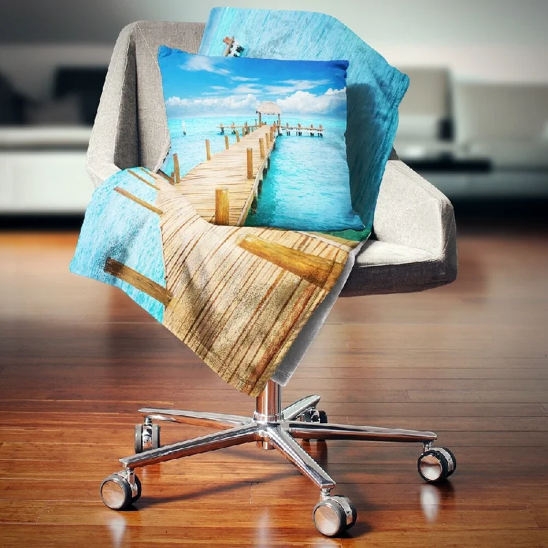 Mohair blankets with a unique sheen and softnessDesignart 'Tropic Paradise Jetty in Mexico' Seascape Throw Blanket