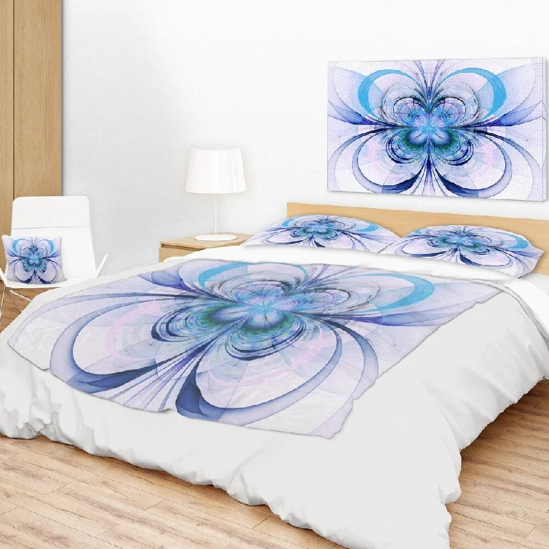 Alpaca wool blankets for a hypoallergenic and warm optionDesignart 'Turquoise Fractal Flower Pattern' Floral Throw Blanket