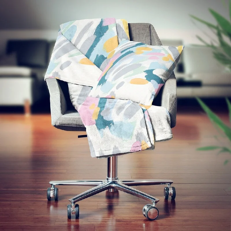 Synthetic fiber blend blankets for a budget - friendly choiceDesignart' Vortex II' Modern & Contemporary Throw Blanket - 71x59 Synthetic fiber blend blankets for a budget - friendly choiceDesignart' Vortex II' Modern & Contemporary Throw Blanket - 71x59