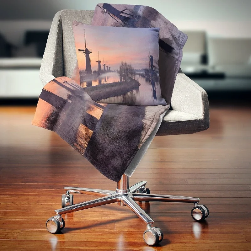 Mohair blankets with a unique sheen and softnessDesignart 'Windmills at Sunrise Panorama' Landscape Fleece Throw Blanket