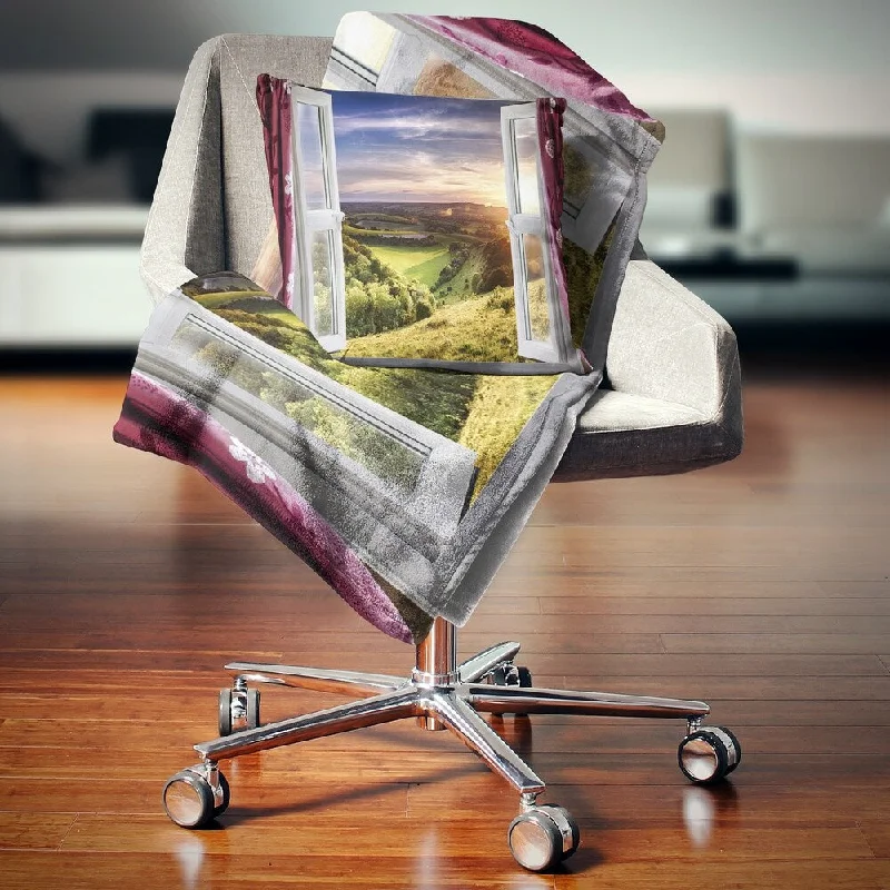 Wool blankets with natural warmth and insulationDesignart 'Window View' Landscape Fleece Throw Blanket Wool blankets with natural warmth and insulationDesignart 'Window View' Landscape Fleece Throw Blanket