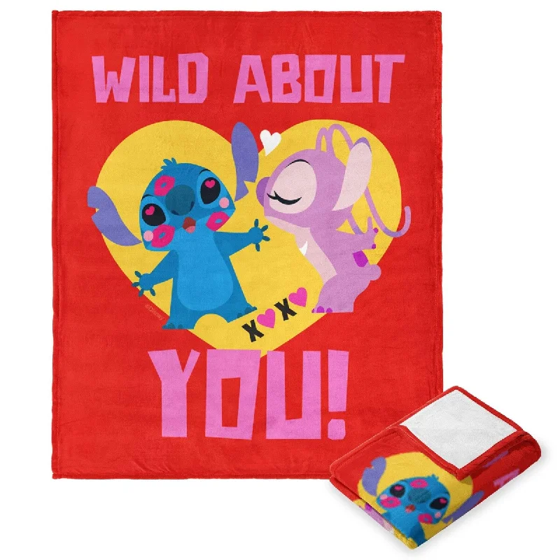 Linen blankets with a rustic and textured lookDisney Lilo & Stitch Wild Valentine Silk Touch Throw