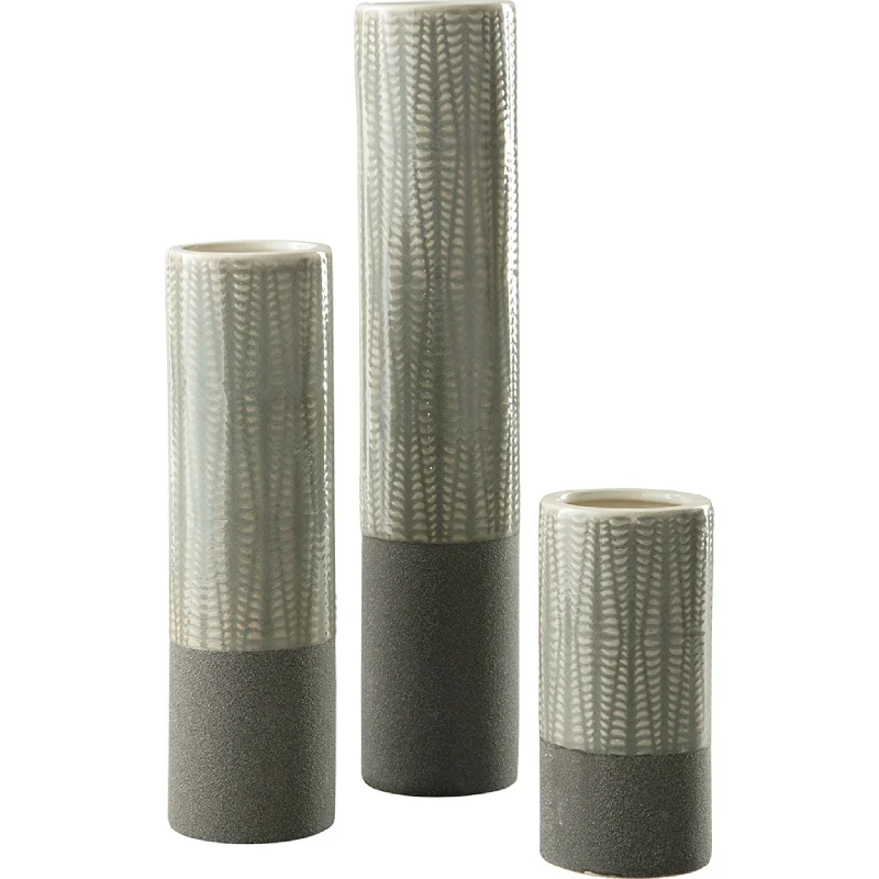 King - size mattresses for spacious master bedroomsElwood Vase