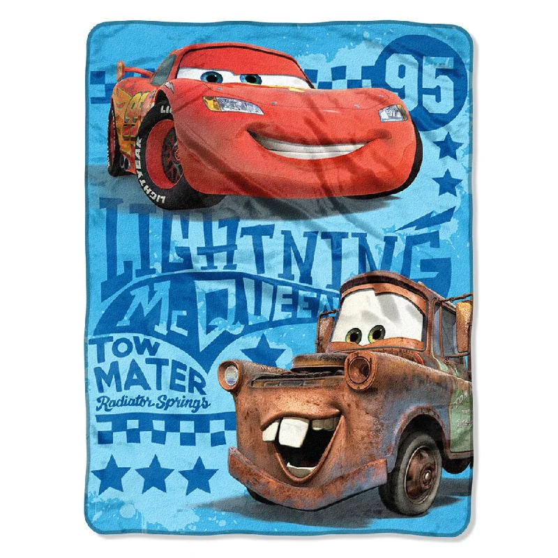 Fleece blankets for a cozy and plush textureENT 059 Cars 2 Buddy Racers Throw