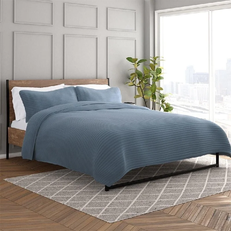 King - size blankets to cover large beds comfortablyFull/Queen Lightweight Quilted Coverlet Set Stripe Dusk Blue King - size blankets to cover large beds comfortablyFull/Queen Lightweight Quilted Coverlet Set Stripe Dusk Blue