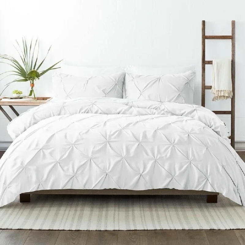 Alpaca wool blankets for a hypoallergenic and warm optionTwin/TwinXL Pinch Pleat Duvet Cover Set White Alpaca wool blankets for a hypoallergenic and warm optionTwin/TwinXL Pinch Pleat Duvet Cover Set White