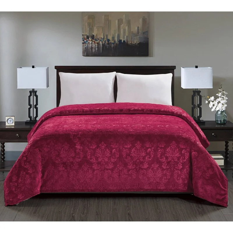Acrylic blankets for a soft and affordable alternativeVersaille Blanket King Burgundy